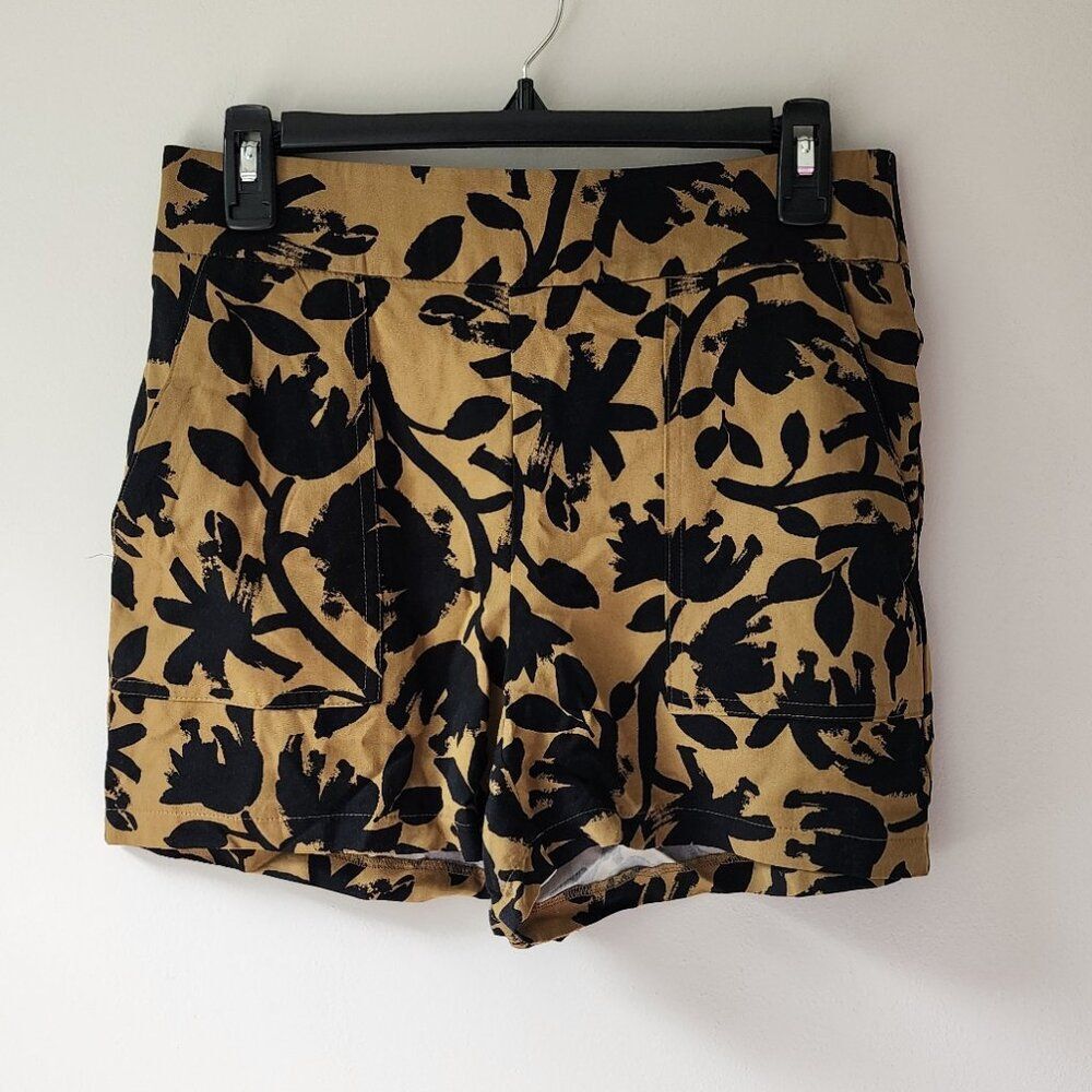 Women's Nine West Patch Pocket Mid-Rise Shorts (Small)